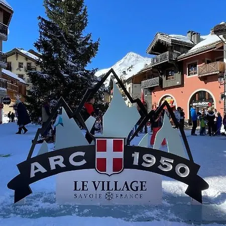 Arc 1950 - Appt 2ch - 6 Pers - Res 5* Luxe - Piscine, Sauna, Hamman, Jacuzzi - Classe 5 Cristaux Paradiski Apartment