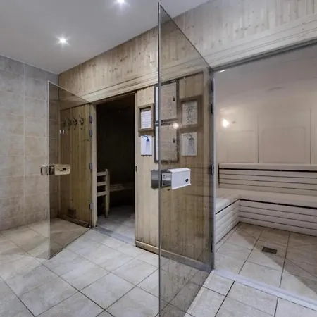 Arc 1950 - Appt 2ch - 6 Pers - Res 5* Luxe - Piscine, Sauna, Hamman, Jacuzzi - Classe 5 Cristaux Paradiski Apartment
